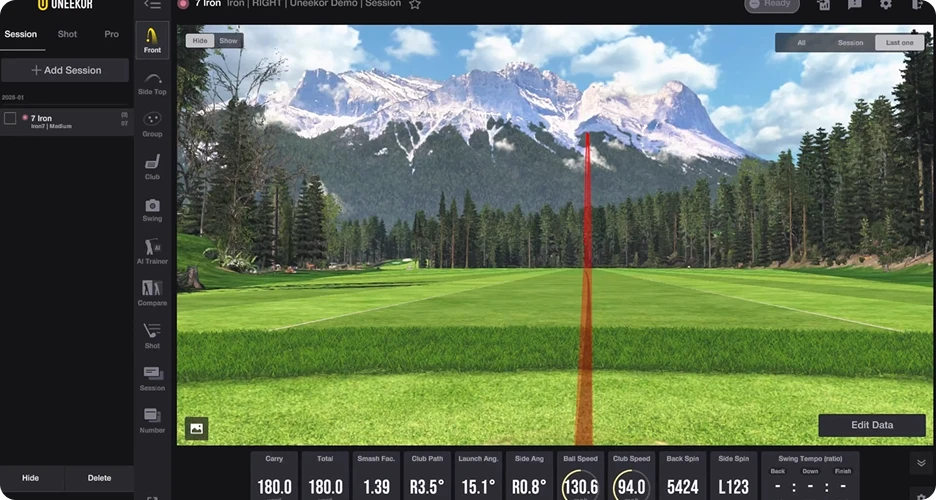 Uneekor View practice mode on the projector